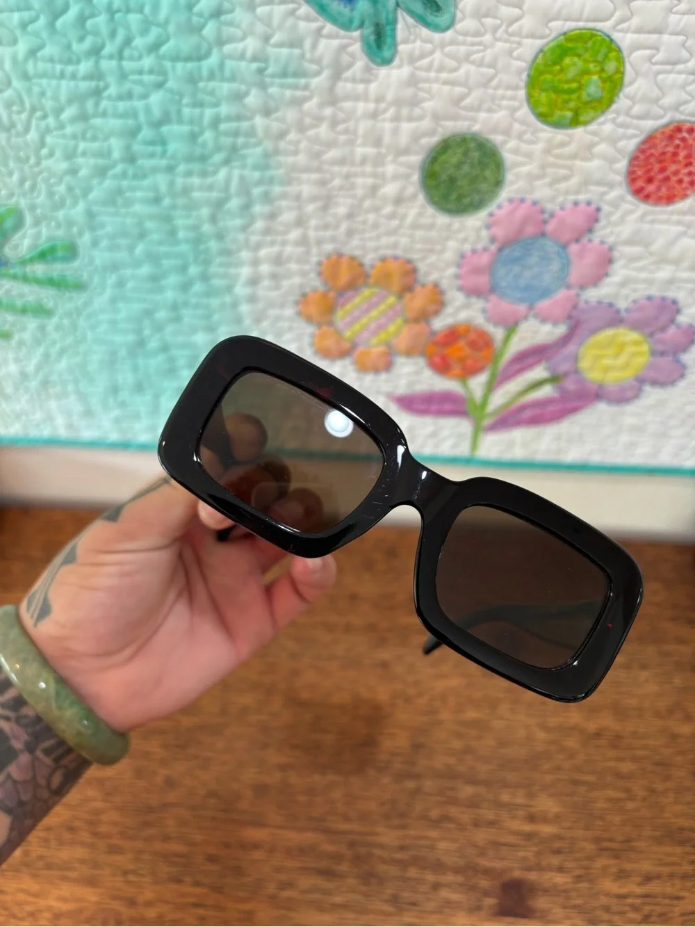 Dark  Tortoise Square Women’s Sunglasses - Classic Style